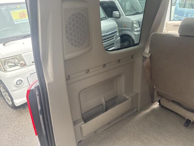 エブリイワゴン ＰＺターボスペシャル　ハイルーフ　両側電動スライドドア　フルセグナビ　キーレス　Ｂｌｕｅｔｏｏｔｈ　ＥＴＣ　ディスチャージ　電動格納ミラー　プライバシーガラス　純正１４インチアルミ　オートステップ（41枚目）