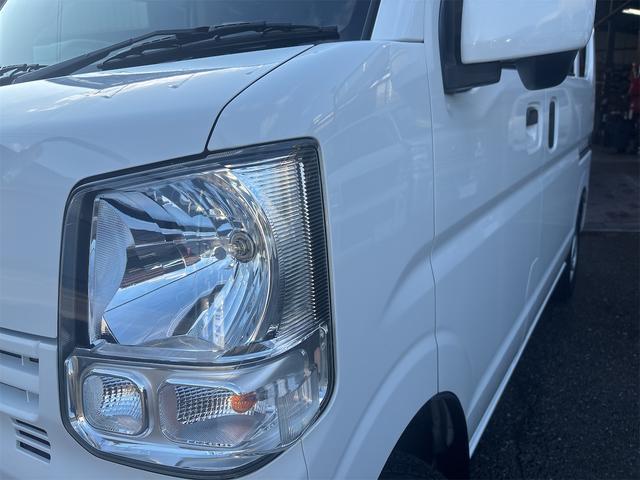 エブリイ ＰＣリミテッド　４ＡＴ　キーレス　パワーウィンドウ　電動格納ミラー　ベンチシート　プライバシーガラス　純正ワンセグナビ（6枚目）