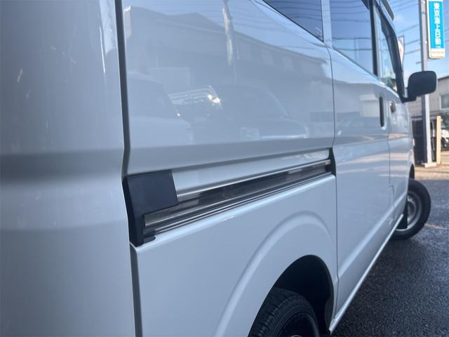 エブリイ ＰＣリミテッド　４ＡＴ　キーレス　パワーウィンドウ　電動格納ミラー　ベンチシート　プライバシーガラス　純正ワンセグナビ（29枚目）