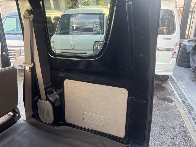 エブリイ ＰＣリミテッド　４ＡＴ　フルセグナビ　Ｂｌｕｅｔｏｏｔｈ　ＥＴＣ　衝突軽減ブレーキ　コーナーセンサー　バックカメラ　電動格納ミラー　パワーウィンドウ　キーレス　プライバシーガラス（41枚目）