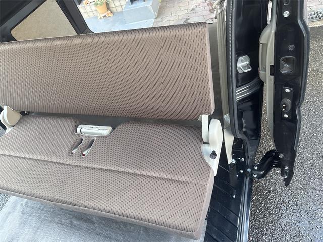 エブリイ ＰＣリミテッド　４ＡＴ　フルセグナビ　Ｂｌｕｅｔｏｏｔｈ　ＥＴＣ　衝突軽減ブレーキ　コーナーセンサー　バックカメラ　電動格納ミラー　パワーウィンドウ　キーレス　プライバシーガラス（46枚目）