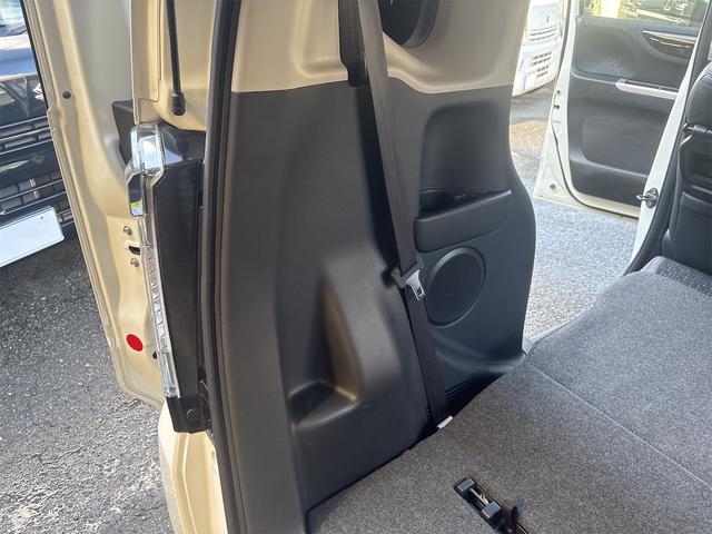 Ｎ－ＢＯＸカスタム Ｇ・ターボＬパッケージ　ＣＶＴ　両側電動スライド　フルセグナビ　ドラレコ　ＥＴＣ　バックカメラ　ステアリングリモコン　サンシェード　パドルシフト　キーフリー（42枚目）