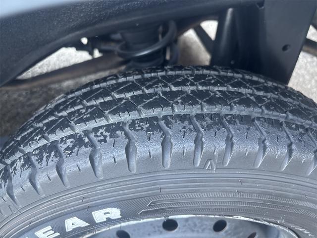 エブリイ PA グレー×ブラック2トーン塗装 社外LEDテールランプ流れるウインカー カーボン調ピラー ラプター塗装 OPTちょい上げリフトアップキット35mm OPT社外キーレスリモコン(20枚目)