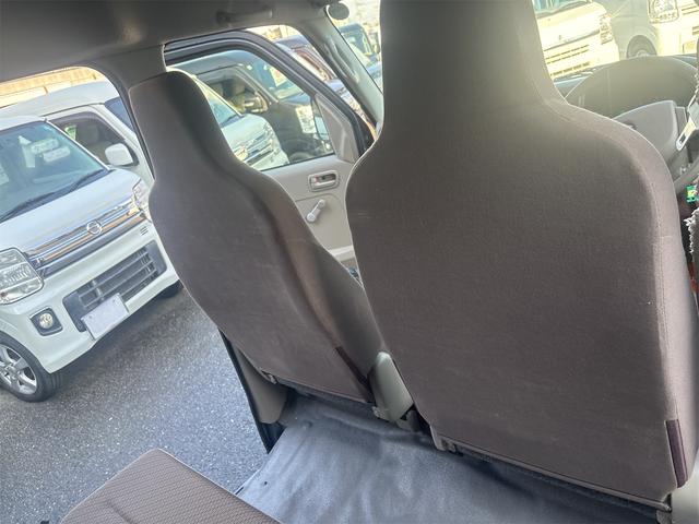 エブリイ PA グレー×ブラック2トーン塗装 社外LEDテールランプ流れるウインカー カーボン調ピラー ラプター塗装 OPTちょい上げリフトアップキット35mm OPT社外キーレスリモコン(65枚目)