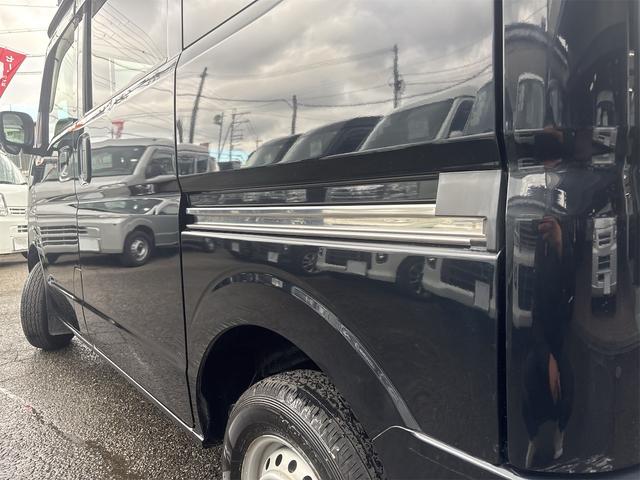 エブリイ PCリミテッド 4AT パートタイム4WD キーレス パワーウィンドウ 電動格納ミラー プライバシーガラス ABS CDステレオ ベンチシート フルフラット(22枚目)