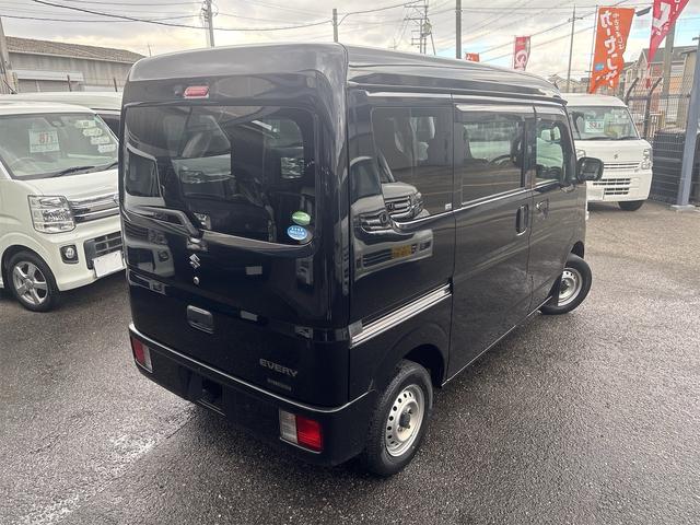 エブリイ PCリミテッド 4AT パートタイム4WD キーレス パワーウィンドウ 電動格納ミラー プライバシーガラス ABS CDステレオ ベンチシート フルフラット(26枚目)