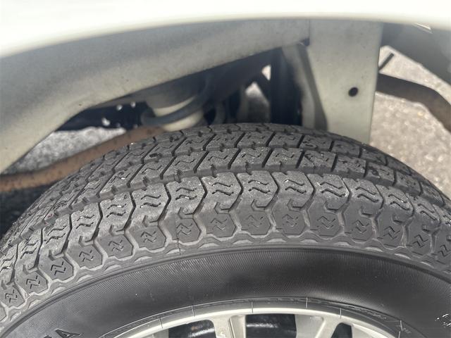 ＮＶ１００クリッパーバン ＤＸ　ハイルーフ　オートマ　タイミングチェーン　キーレスエントリー　フルフラットシート　ワンセグナビ　前後ドラレコ　リアガラスフィルム（24枚目）