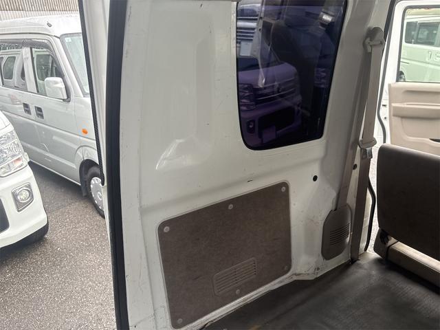 ＮＶ１００クリッパーバン ＤＸ　ハイルーフ　オートマ　タイミングチェーン　キーレスエントリー　フルフラットシート　ワンセグナビ　前後ドラレコ　リアガラスフィルム（42枚目）