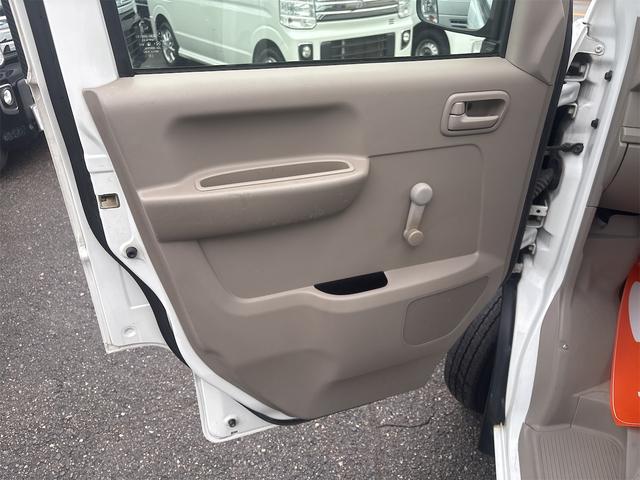 ＮＶ１００クリッパーバン ＤＸ　ハイルーフ　オートマ　タイミングチェーン　キーレスエントリー　フルフラットシート　ワンセグナビ　前後ドラレコ　リアガラスフィルム（55枚目）