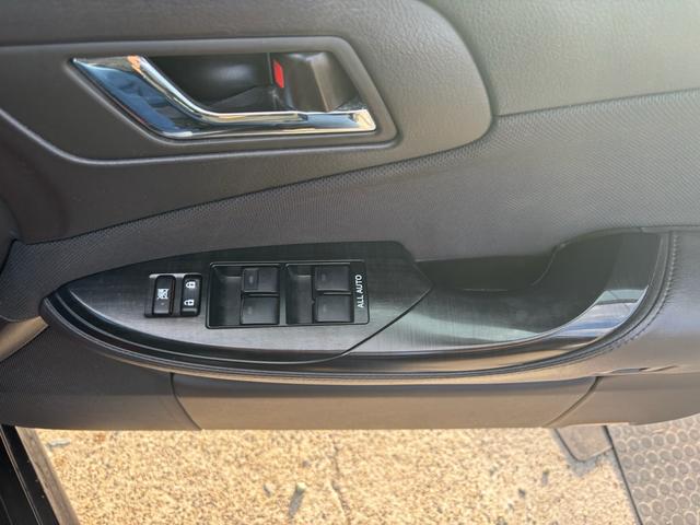 クラウン ３．５アスリート　アスリート・プッシュスタート・シートヒーター・パワーシート・オートライト・純正シートカバー・クルコン・純正ナビ・ＴＶ・ＥＴＣ・バックカメラ（46枚目）