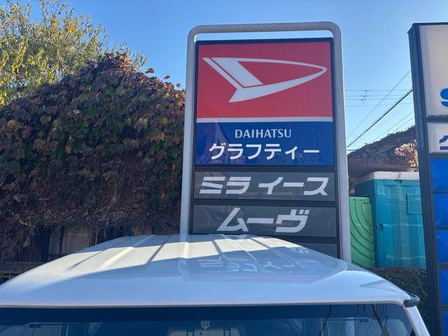 ジムニー ＸＧ　ワンオーナー・ターボ・ガレージ保管車・４ＷＤ・５ＭＴ・禁煙車・リフトアップ・外品マフラー・外品ホイル・ナビ・ＴＶ・Ｂｌｕｅｔｏｏｔｈオーディオ機能・シートカバー（13枚目）