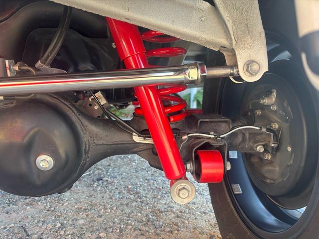 ジムニー ＸＧ　ワンオーナー・ターボ・ガレージ保管車・４ＷＤ・５ＭＴ・禁煙車・リフトアップ・外品マフラー・外品ホイル・ナビ・ＴＶ・Ｂｌｕｅｔｏｏｔｈオーディオ機能・シートカバー（25枚目）