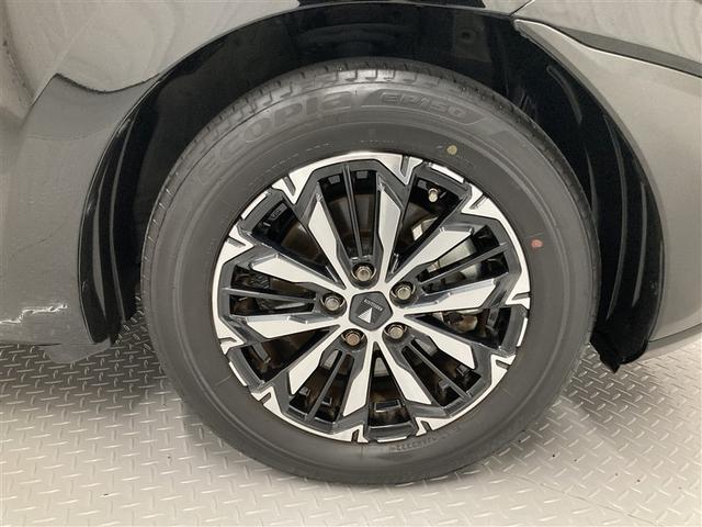 シエンタ Ｚ　ＤＶＤ再生　ミュージックプレイヤー接続可　後席モニター　バックカメラ　衝突被害軽減システム　ＥＴＣ　両側電動スライド　ＬＥＤヘッドランプ　ウオークスルー　乗車定員７人　３列シート　ワンオーナー（32枚目）