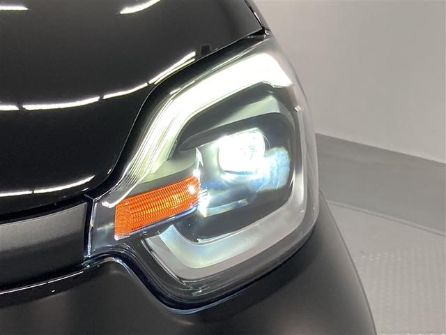 シエンタ Ｚ　ＤＶＤ再生　ミュージックプレイヤー接続可　後席モニター　バックカメラ　衝突被害軽減システム　ＥＴＣ　両側電動スライド　ＬＥＤヘッドランプ　ウオークスルー　乗車定員７人　３列シート　ワンオーナー（33枚目）