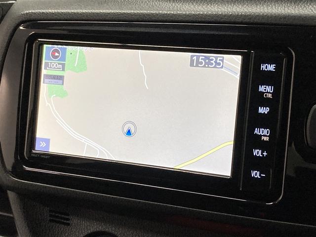 ヴィッツ ジュエラ　フルセグ　メモリーナビ　ＤＶＤ再生　ミュージックプレイヤー接続可　衝突被害軽減システム　ＥＴＣ　ＬＥＤヘッドランプ　ワンオーナー　アイドリングストップ（4枚目）