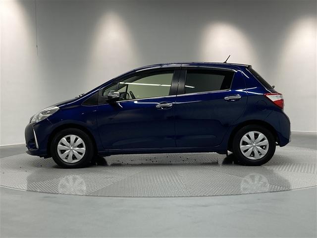 ヴィッツ ジュエラ　フルセグ　メモリーナビ　ＤＶＤ再生　ミュージックプレイヤー接続可　衝突被害軽減システム　ＥＴＣ　ＬＥＤヘッドランプ　ワンオーナー　アイドリングストップ（5枚目）