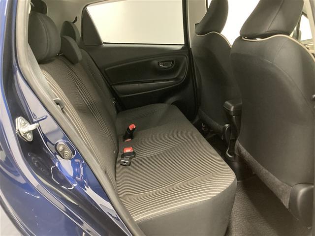 ヴィッツ ジュエラ　フルセグ　メモリーナビ　ＤＶＤ再生　ミュージックプレイヤー接続可　衝突被害軽減システム　ＥＴＣ　ＬＥＤヘッドランプ　ワンオーナー　アイドリングストップ（10枚目）