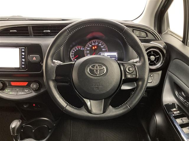 ヴィッツ ジュエラ　フルセグ　メモリーナビ　ＤＶＤ再生　ミュージックプレイヤー接続可　衝突被害軽減システム　ＥＴＣ　ＬＥＤヘッドランプ　ワンオーナー　アイドリングストップ（11枚目）