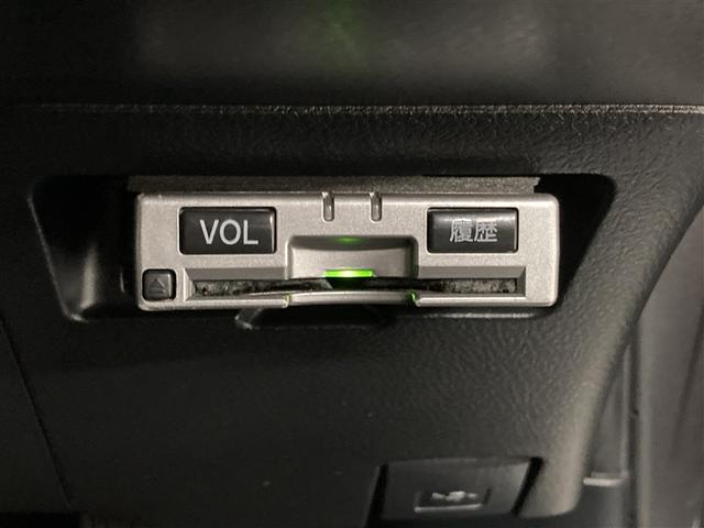 ヴィッツ Ｆ　フルセグ　メモリーナビ　ＤＶＤ再生　ミュージックプレイヤー接続可　バックカメラ　衝突被害軽減システム　ＥＴＣ（17枚目）