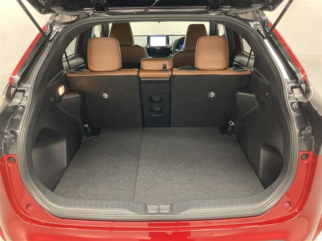 ヤリスクロス ハイブリッドＺ　アドベンチャー　ミュージックプレイヤー接続可　バックカメラ　衝突被害軽減システム　ＥＴＣ　ＬＥＤヘッドランプ　ワンオーナー（8枚目）