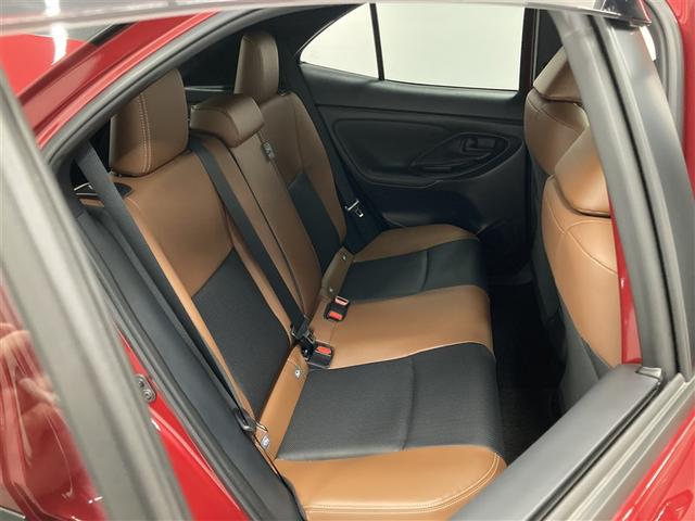 ヤリスクロス ハイブリッドＺ　アドベンチャー　ミュージックプレイヤー接続可　バックカメラ　衝突被害軽減システム　ＥＴＣ　ＬＥＤヘッドランプ　ワンオーナー（12枚目）