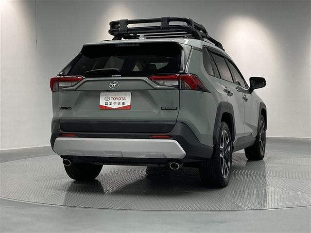 ＲＡＶ４ アドベンチャー　サンルーフ　４ＷＤ　ミュージックプレイヤー接続可　バックカメラ　衝突被害軽減システム　ＥＴＣ　ドラレコ　ＬＥＤヘッドランプ（7枚目）