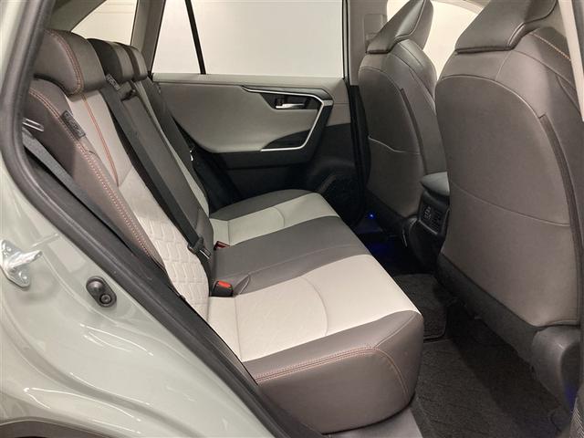 ＲＡＶ４ アドベンチャー　サンルーフ　４ＷＤ　ミュージックプレイヤー接続可　バックカメラ　衝突被害軽減システム　ＥＴＣ　ドラレコ　ＬＥＤヘッドランプ（13枚目）