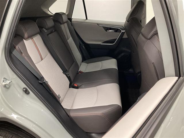 RAV4 アドベンチャー 4WD ミュージックプレイヤー接続可 バックカメラ 衝突被害軽減システム ETC LEDヘッドランプ(14枚目)