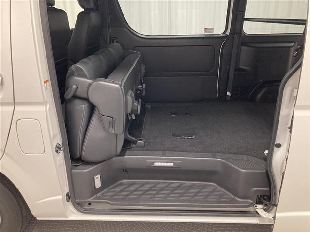 ハイエースバン スーパーＧＬ　ダークプライムＩＩ　ワンセグ　メモリーナビ　ミュージックプレイヤー接続可　バックカメラ　衝突被害軽減システム　ＥＴＣ　両側電動スライド　ＬＥＤヘッドランプ（11枚目）