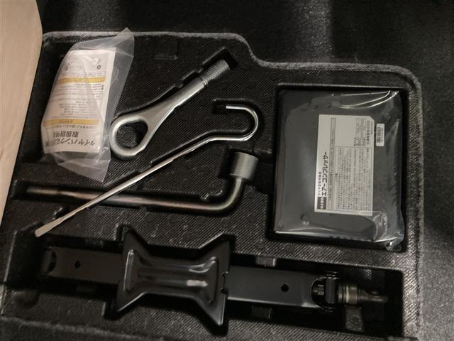 ルーミー カスタムＧ－Ｔ　ミュージックプレイヤー接続可　バックカメラ　衝突被害軽減システム　ＥＴＣ　両側電動スライド　ＬＥＤヘッドランプ　ウオークスルー　ワンオーナー　アイドリングストップ（9枚目）