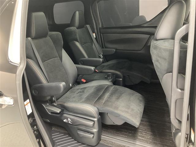 アルファード ２．５Ｓ　タイプゴールド　サンルーフ　ミュージックプレイヤー接続可　後席モニター　バックカメラ　衝突被害軽減システム　ＥＴＣ　両側電動スライド　ＬＥＤヘッドランプ　乗車定員７人　３列シート　ワンオーナー（13枚目）