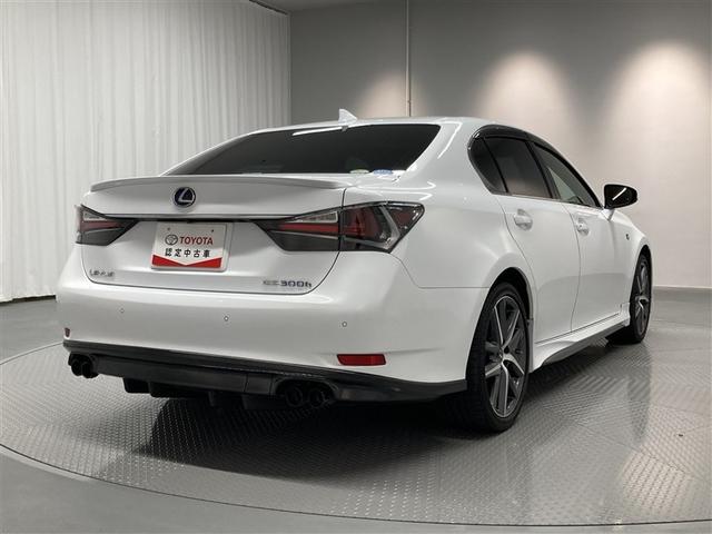 ＧＳ ＧＳ３００ｈ　Ｆスポーツ　革シート　フルセグ　メモリーナビ　ＤＶＤ再生　ミュージックプレイヤー接続可　バックカメラ　衝突被害軽減システム　ＥＴＣ　ＬＥＤヘッドランプ　ワンオーナー　フルエアロ（6枚目）