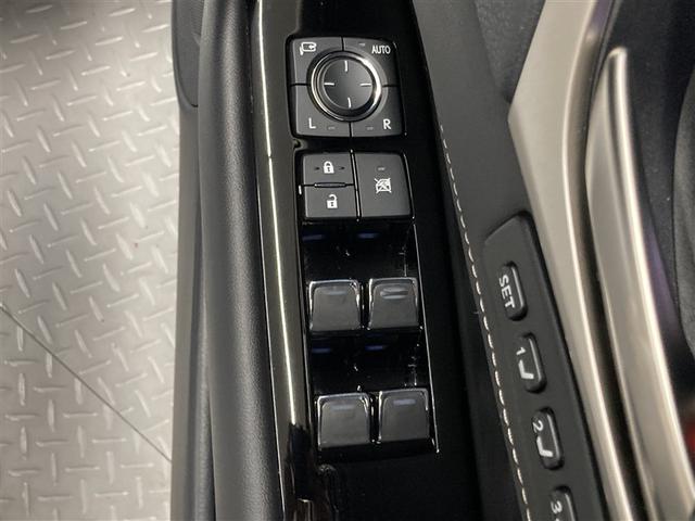 ＧＳ ＧＳ３００ｈ　Ｆスポーツ　革シート　フルセグ　メモリーナビ　ＤＶＤ再生　ミュージックプレイヤー接続可　バックカメラ　衝突被害軽減システム　ＥＴＣ　ＬＥＤヘッドランプ　ワンオーナー　フルエアロ（21枚目）