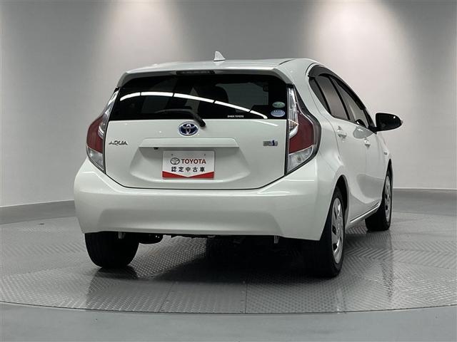 アクア S ワンセグ メモリーナビ ミュージックプレイヤー接続可 バックカメラ ETC ワンオーナー(7枚目)