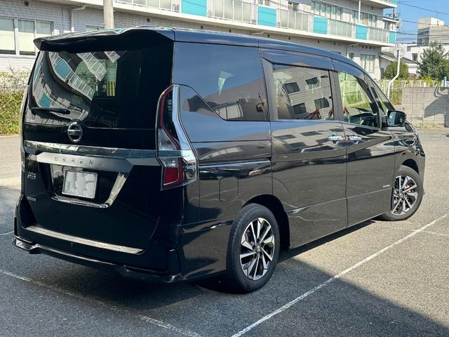 セレナ ハイウェイスターＶ　大画面ナビ　　ＴＶ　プロパイロット　バックカメラ　全周囲カメラ　インテリジェントルームミラー　両側ハンズフリーオートスライドドア　　ＬＥＤヘッド（5枚目）