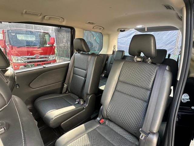 セレナ ハイウェイスターＶ　大画面ナビ　　ＴＶ　プロパイロット　バックカメラ　全周囲カメラ　インテリジェントルームミラー　両側ハンズフリーオートスライドドア　　ＬＥＤヘッド（16枚目）