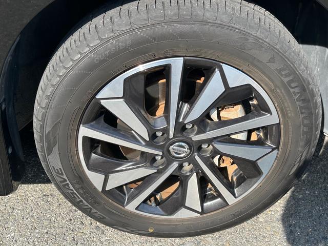 セレナ ハイウェイスターＶ　大画面ナビ　　ＴＶ　プロパイロット　バックカメラ　全周囲カメラ　インテリジェントルームミラー　両側ハンズフリーオートスライドドア　　ＬＥＤヘッド（29枚目）