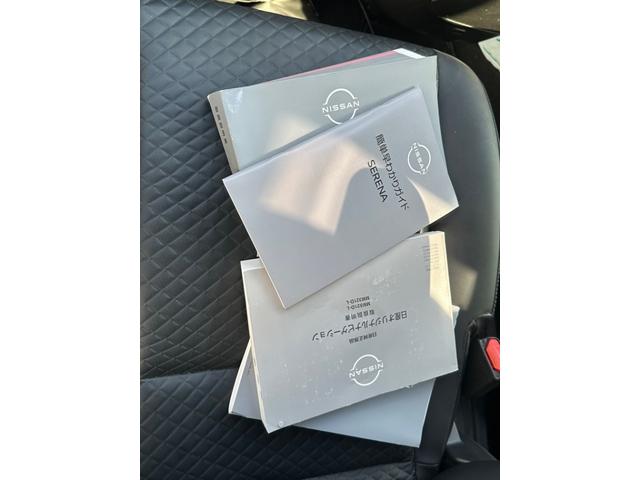 セレナ ハイウェイスターＶ　大画面ナビ　　ＴＶ　プロパイロット　バックカメラ　全周囲カメラ　インテリジェントルームミラー　両側ハンズフリーオートスライドドア　　ＬＥＤヘッド（33枚目）