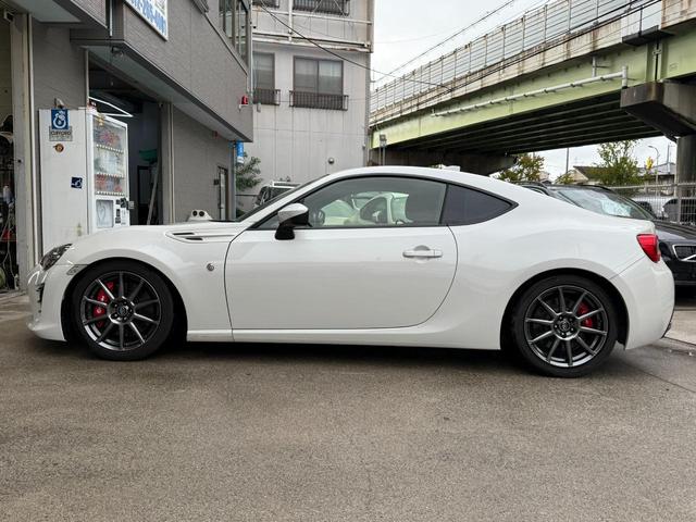 ８６ ＧＴ　ＴＥＩＮ車高調　純正ブレンボブレーキ　純正ＳＤナビ　フルセグＴＶ　Ｂカメラ　ＥＴＣ　ステアリモコン　スマートキー　クルーズコントロール　ＬＥＤヘッドライト　ＬＥＤフォグ　純正１７アルミ（39枚目）