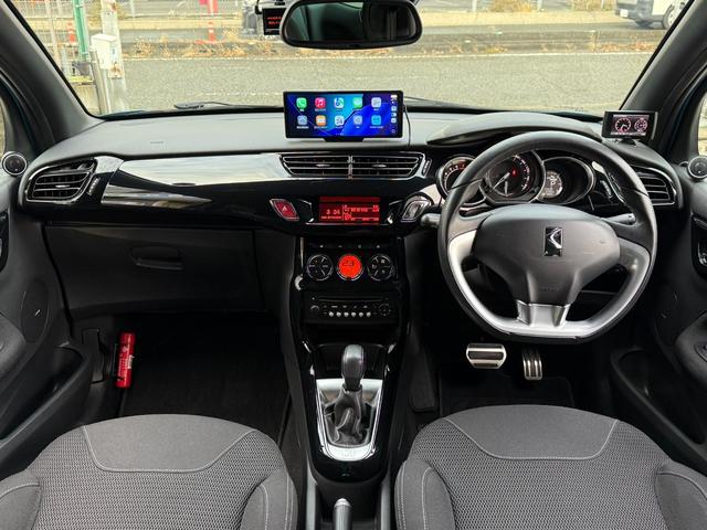 ＤＳ３ シック　ＤＳ　ＬＥＤビジョンパッケージ　アクティブシティブレーキ　クルーズコントロール　バックソナー　ポータブルディスプレィオーディオ　ＥＴＣ　　ドラレコ　ＧＰＳレーダー　オーディオリモコン　キセノン　純正アルミ　キーレス（2枚目）