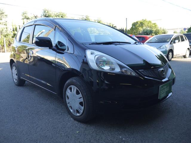 フィット Ｇスマートセレクション　１年保証付き　スマートキー　フルセグ地デジＴＶ　ナビ　ＵＳＢ　ＤＶＤ再生　携帯リンク　バックカメラ　ＥＴＣ　ＡＢＳ　電格ミラー　Ｗエアーバック（3枚目）