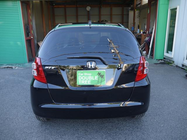 フィット Ｇスマートセレクション　１年保証付き　スマートキー　フルセグ地デジＴＶ　ナビ　ＵＳＢ　ＤＶＤ再生　携帯リンク　バックカメラ　ＥＴＣ　ＡＢＳ　電格ミラー　Ｗエアーバック（6枚目）