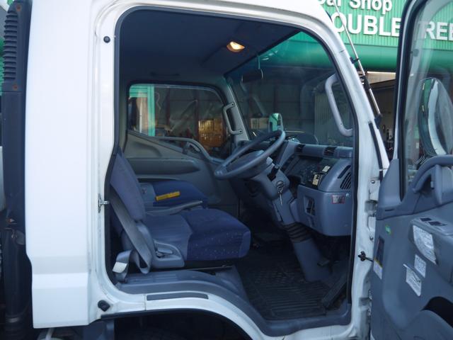 キャンター 超ロングＤＸターボ　積載車　荷台極東フルフラット　荷台リモコン有　積載２９５０ｋｇ　６速　ディーゼルターボ　記録簿／１２ヵ月記録１５枚以上有り（8枚目）