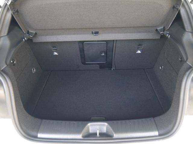 Aクラス A180 プッシュスタート スマートキー レーダーセーフティPKG 禁煙車 パドルシフト HIDオートライト フルセグ地デジTV ナビ ブルートゥース バックカメラ ETC ハーフレザーシート 記録簿有 保証付(15枚目)