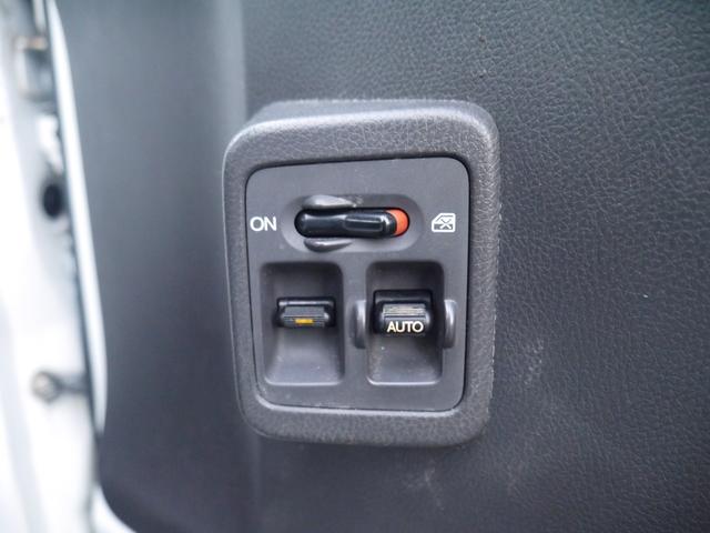 アクティトラック ＳＤＸ　２年保証付き（走行無制限）　１オーナー車　５速ミッション　エアコン　パワステ　エアーバック　ＡＢＳ　キーレス　記録簿有　三方開　作業灯　禁煙車　地デジＴＶ　ナビ　ブルートゥース　バックカメラ　ＥＴＣ（13枚目）