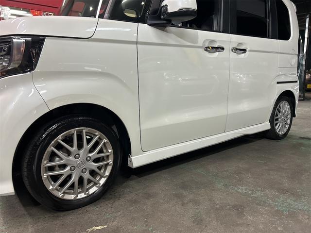 Ｎ－ＢＯＸカスタム Ｌターボ　メモリーナビ　Ｂｌｕｅｔｏｏｔｈオーディオ　ＤＶＤ　フルセグ　追尾式クルーズコントロール　ＩＣターボ　パドルシフト　ＬＥＤライト　フォグ　シーケンシャルウィンカー　純正アルミ　両側パワスラ（14枚目）