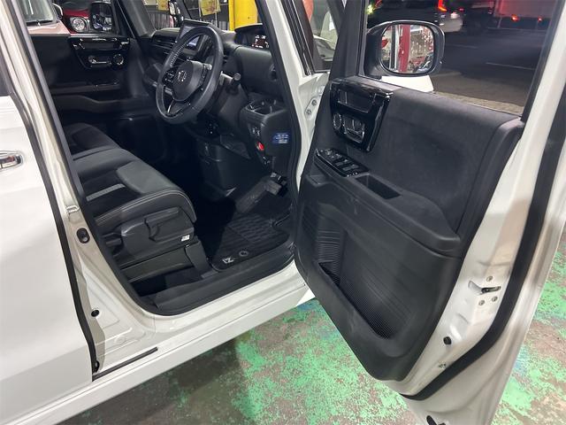 Ｎ－ＢＯＸカスタム Ｌターボ　メモリーナビ　Ｂｌｕｅｔｏｏｔｈオーディオ　ＤＶＤ　フルセグ　追尾式クルーズコントロール　ＩＣターボ　パドルシフト　ＬＥＤライト　フォグ　シーケンシャルウィンカー　純正アルミ　両側パワスラ（22枚目）