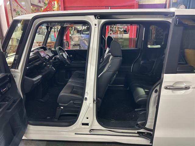 Ｎ－ＢＯＸカスタム Ｌターボ　メモリーナビ　Ｂｌｕｅｔｏｏｔｈオーディオ　ＤＶＤ　フルセグ　追尾式クルーズコントロール　ＩＣターボ　パドルシフト　ＬＥＤライト　フォグ　シーケンシャルウィンカー　純正アルミ　両側パワスラ（34枚目）