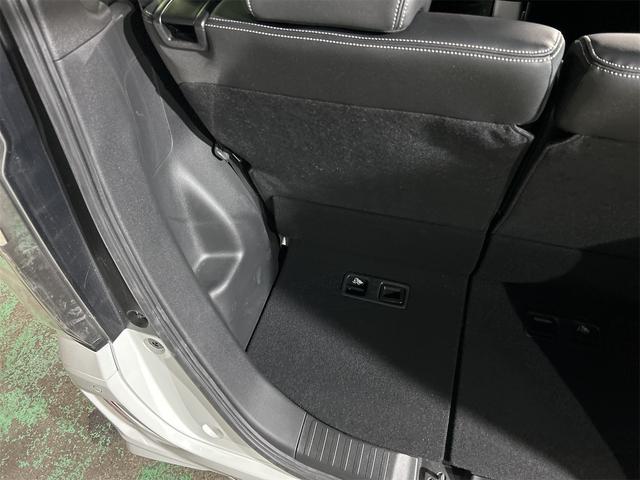 Ｎ－ＢＯＸカスタム Ｌターボ　メモリーナビ　Ｂｌｕｅｔｏｏｔｈオーディオ　ＤＶＤ　フルセグ　追尾式クルーズコントロール　ＩＣターボ　パドルシフト　ＬＥＤライト　フォグ　シーケンシャルウィンカー　純正アルミ　両側パワスラ（37枚目）