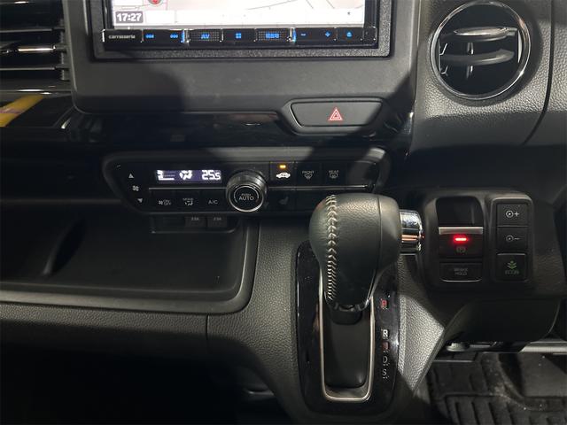 Ｎ－ＢＯＸカスタム Ｌターボ　メモリーナビ　Ｂｌｕｅｔｏｏｔｈオーディオ　ＤＶＤ　フルセグ　追尾式クルーズコントロール　ＩＣターボ　パドルシフト　ＬＥＤライト　フォグ　シーケンシャルウィンカー　純正アルミ　両側パワスラ（42枚目）